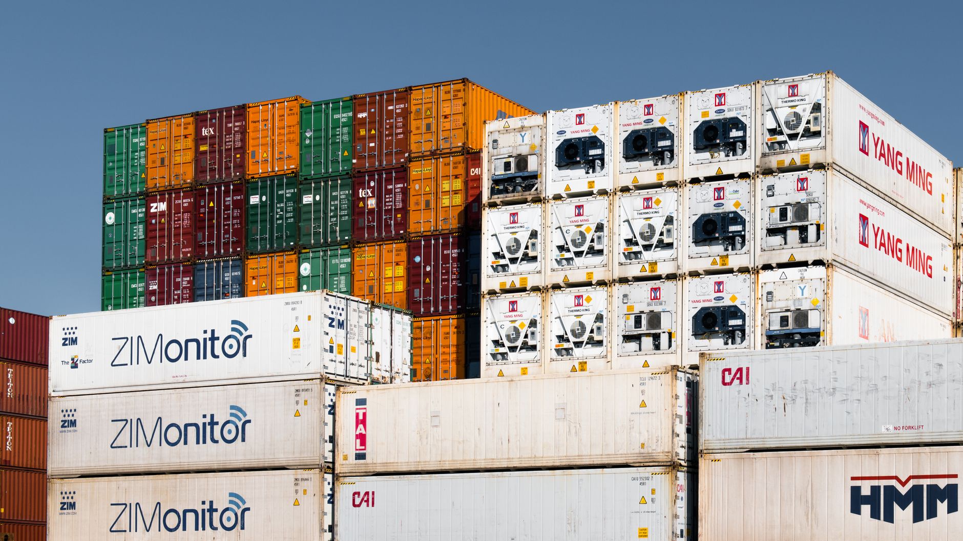 Refrigerated cargo terminal: Is it the best investment for Spain?